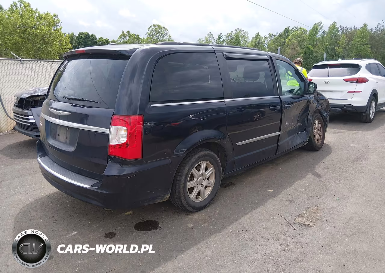 2011 Chrysler Town & Country Touring VIN:2A4RR5DG4BR604106 - 4