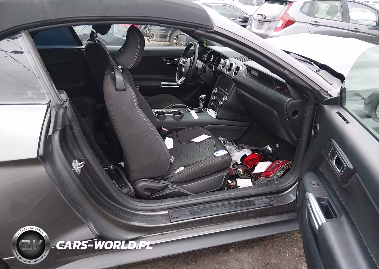 2015 Ford Mustang V6 VIN:1FATP8EM3F5328775 - 5