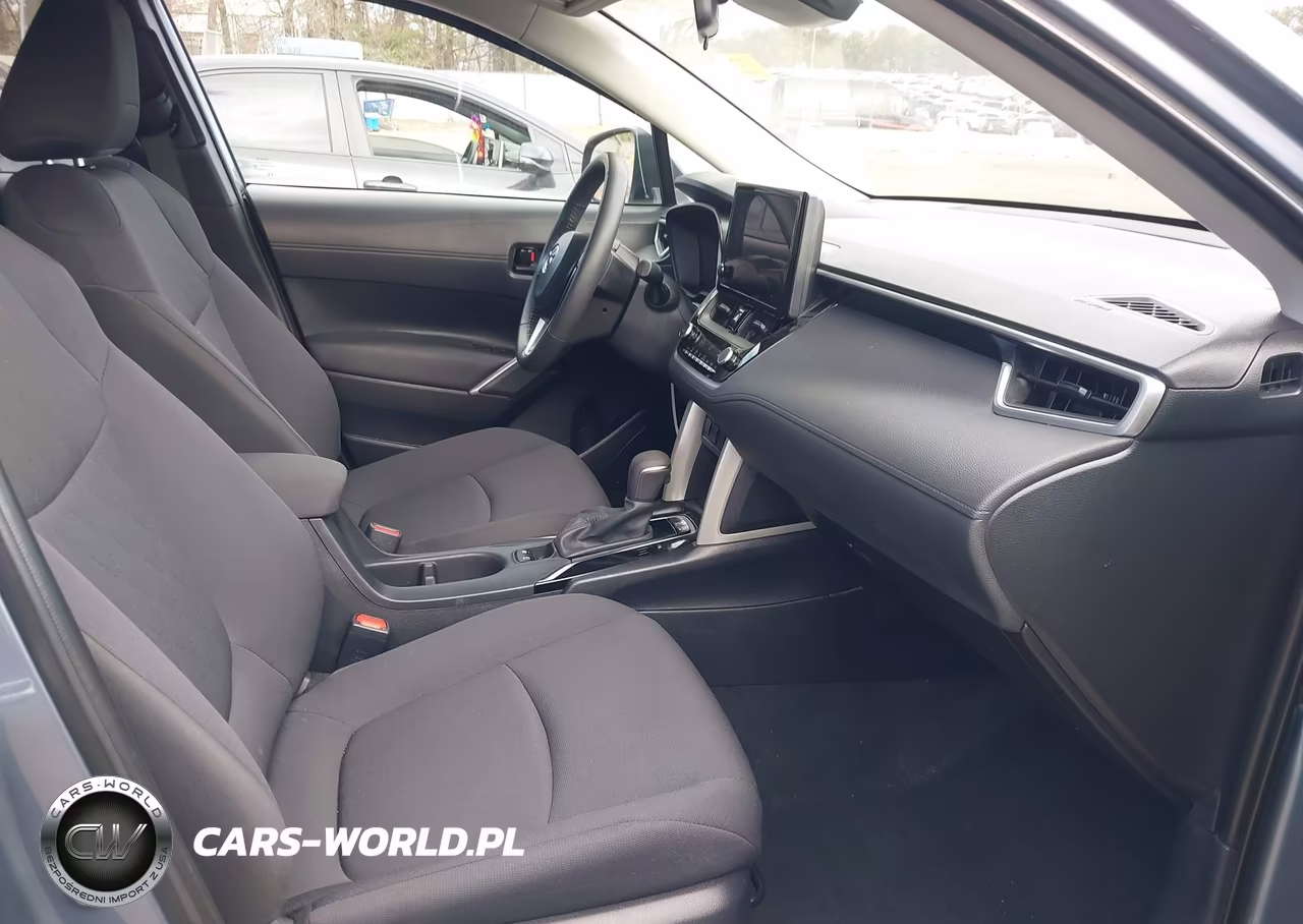 2024 Toyota Corolla Cross Le VIN:7MUCAABGXRV097525 - 5