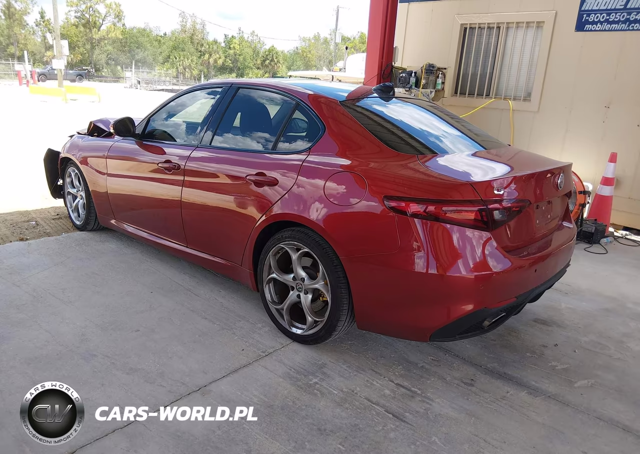 2018 Alfa Romeo Giulia Ti Sport Rwd VIN:ZARFAECN5J7580985 - 3