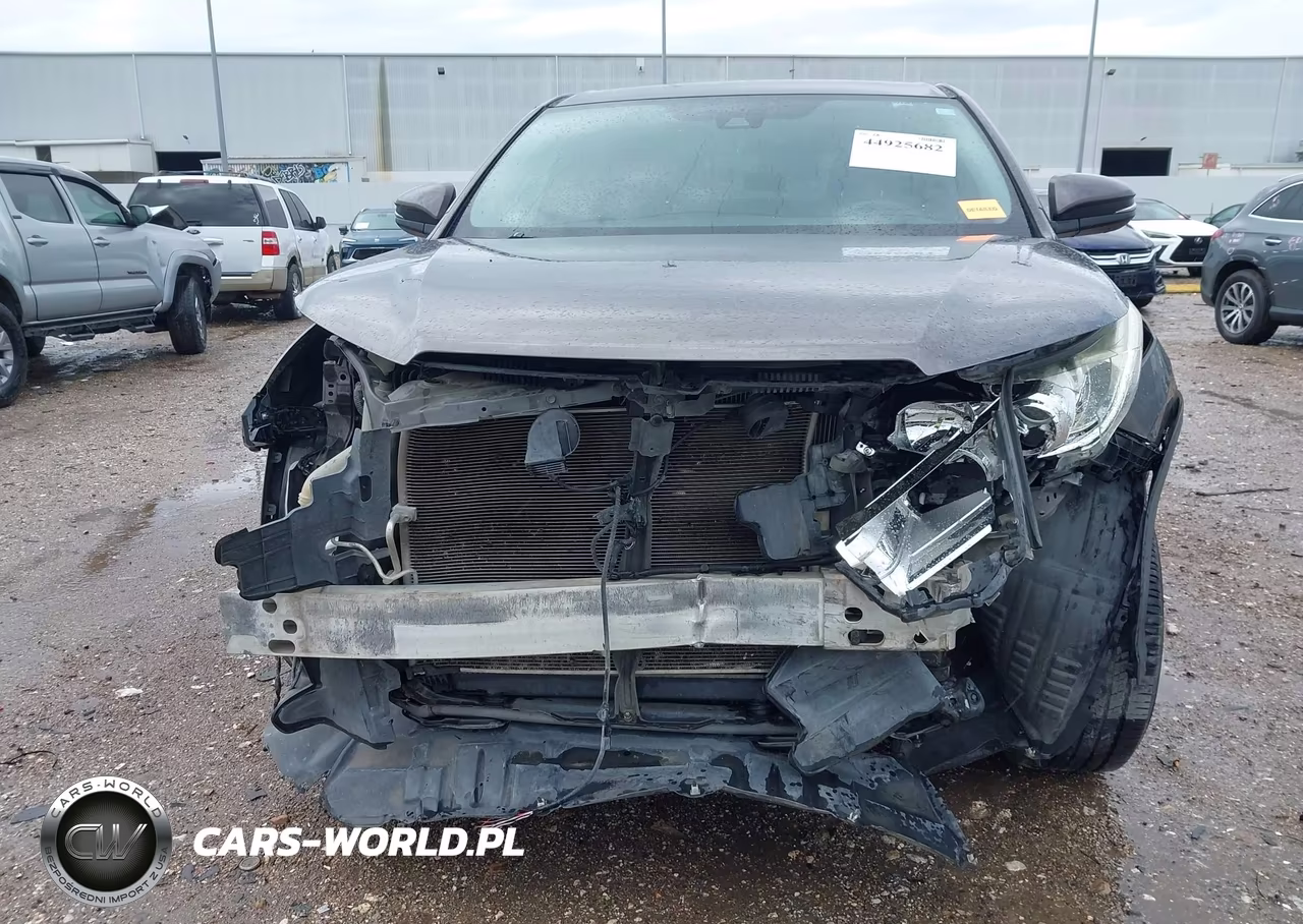 2019 Toyota Highlander Le VIN:5TDZARFH4KS061504 - 6