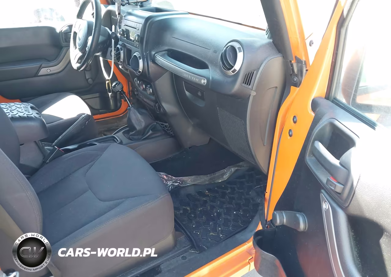 2013 Jeep Wrangler Sport VIN:1C4AJWAG4DL505799 - 5