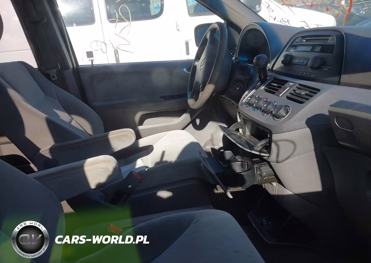 2010 Honda Odyssey Lx VIN:5FNRL3H22AB054635 - 5