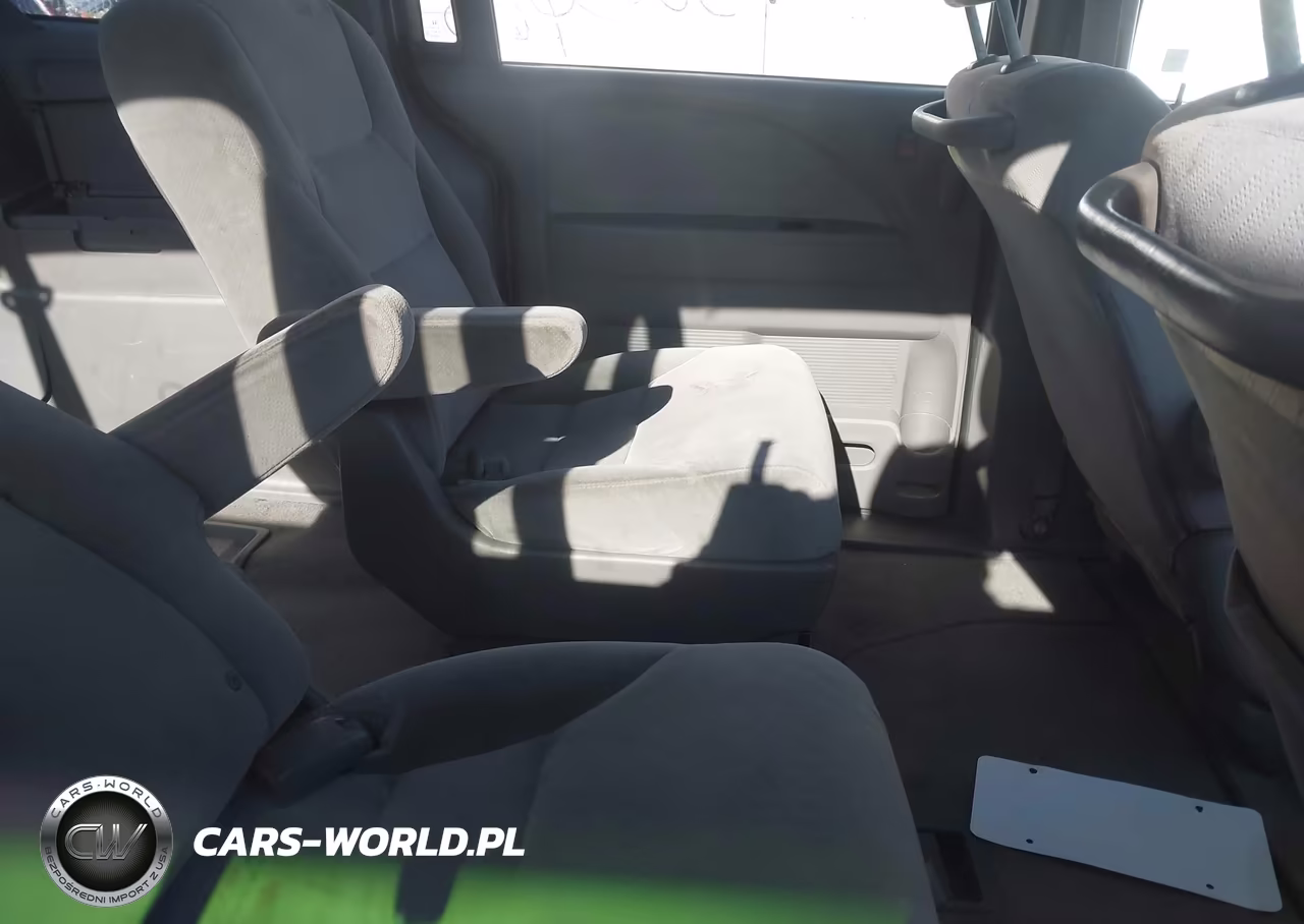 2010 Honda Odyssey Lx VIN:5FNRL3H22AB054635 - 8