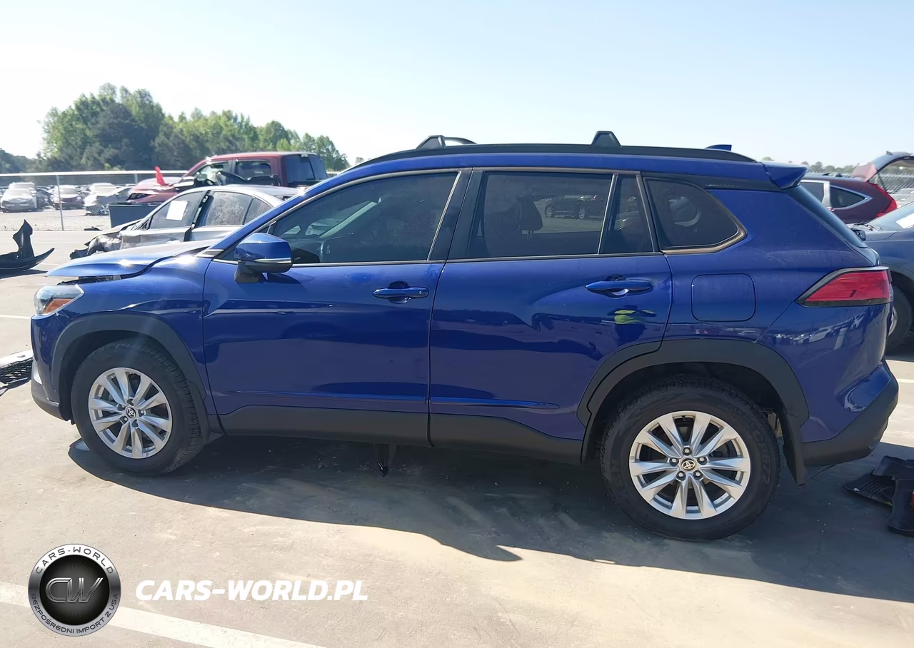 2022 Toyota Corolla Cross Le VIN:7MUBAABG7NV006958 - 15
