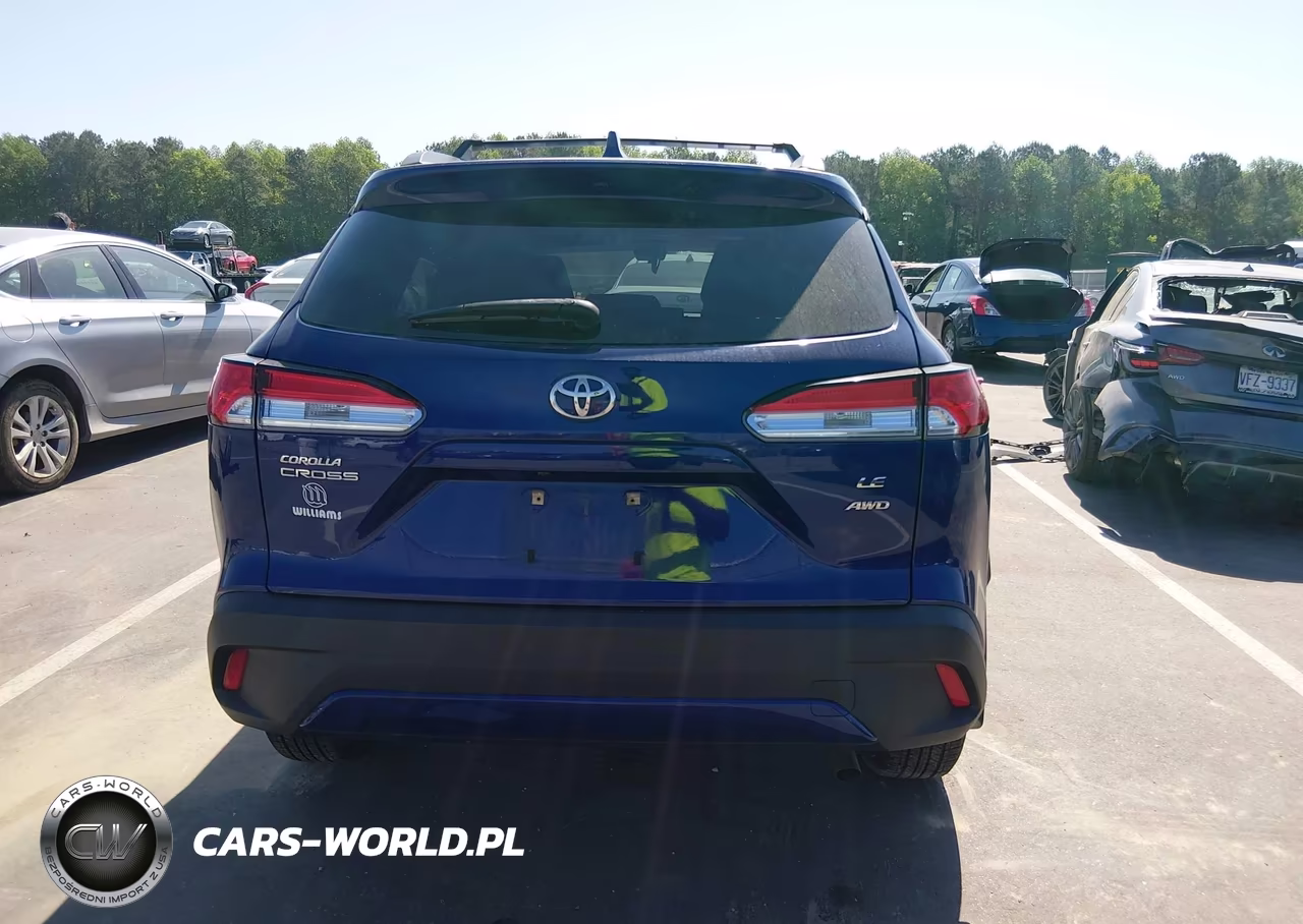 2022 Toyota Corolla Cross Le VIN:7MUBAABG7NV006958 - 17