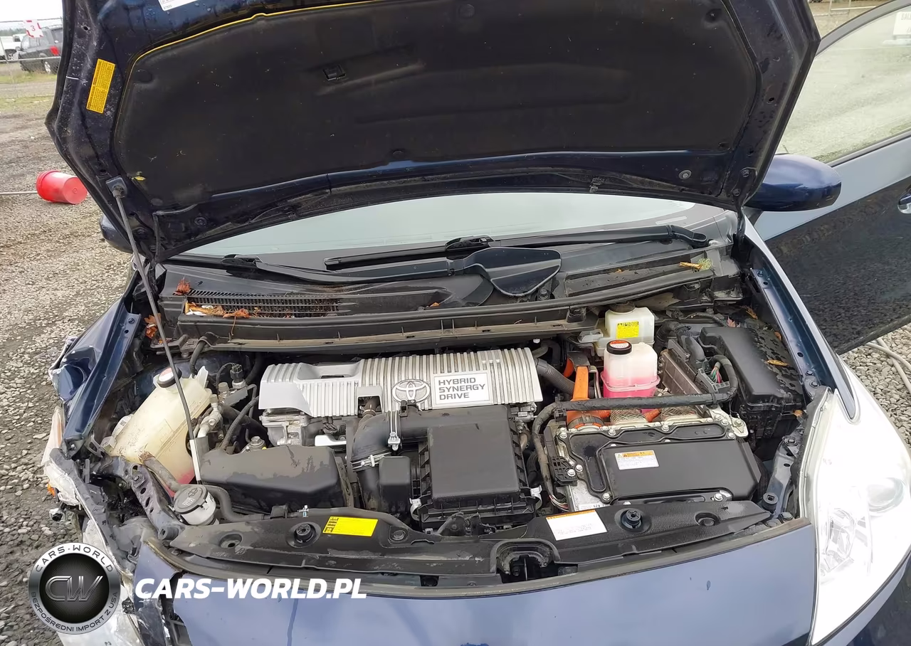 2015 Toyota Prius Two VIN:JTDKN3DU5F0436490 - 10