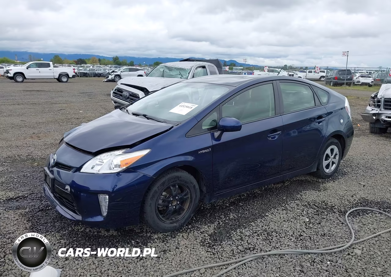2015 Toyota Prius Two VIN:JTDKN3DU5F0436490 - 2