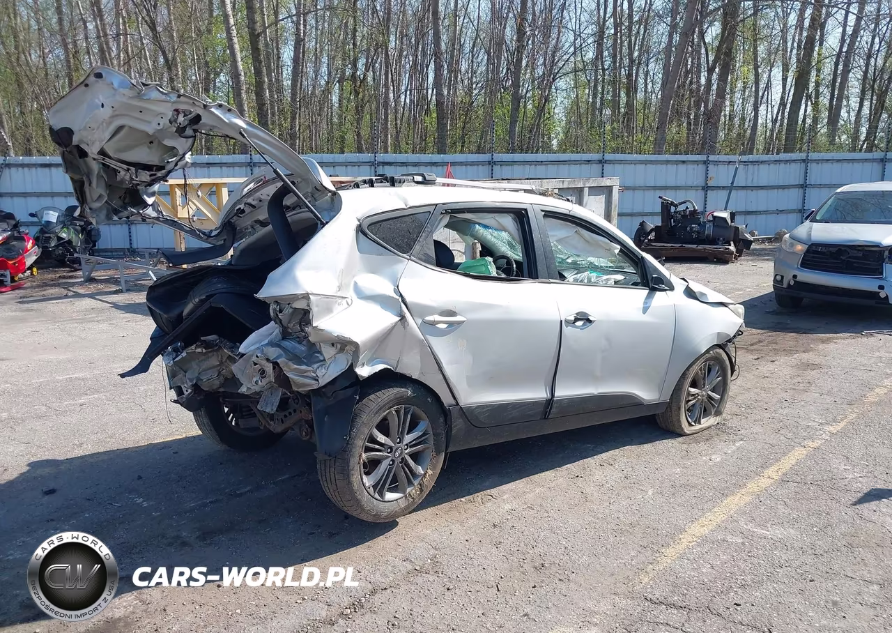 2014 Hyundai Tucson Se VIN:KM8JUCAG0EU871451 - 4