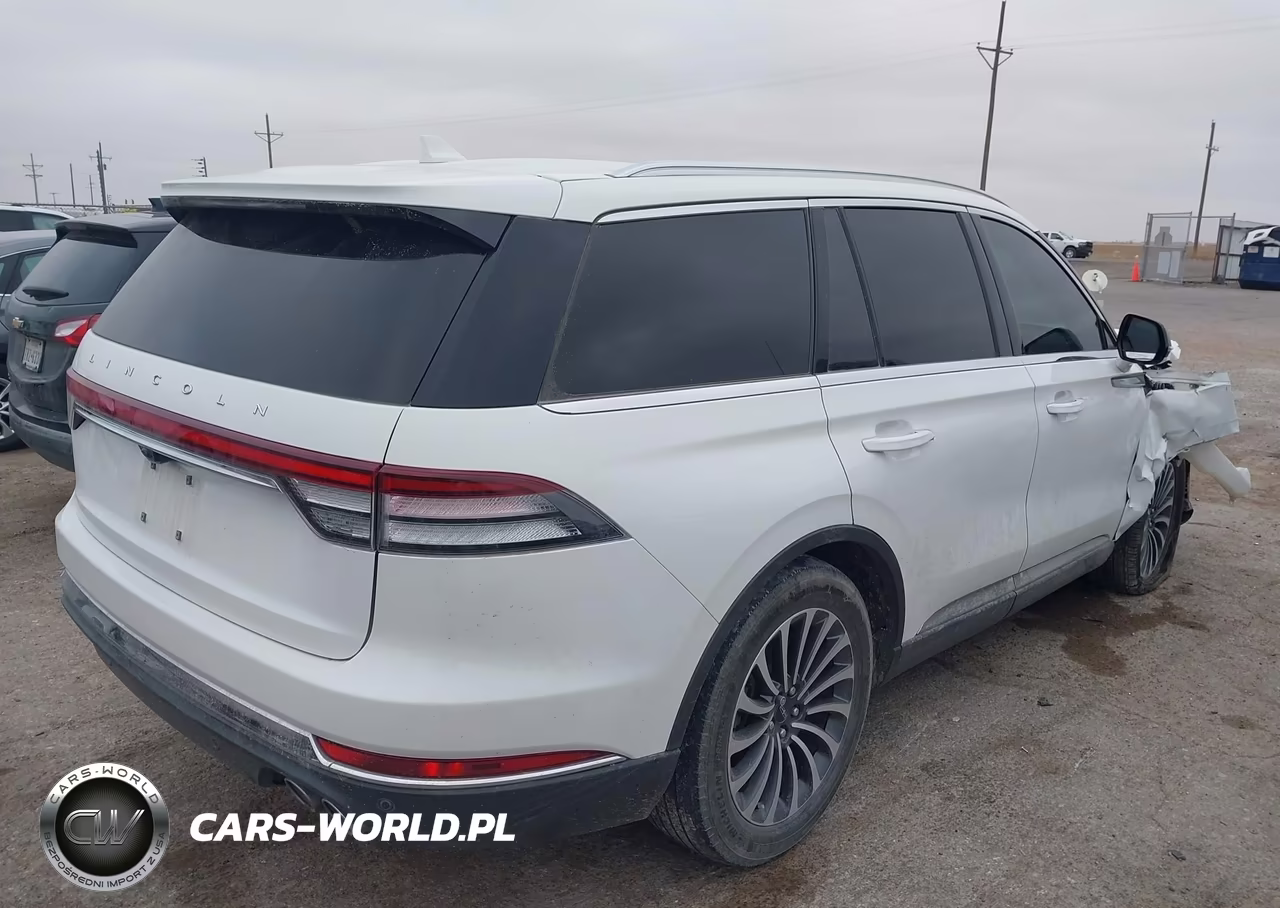 2023 Lincoln Aviator Standard VIN:5LM5J6WC7PGL18439 - 4