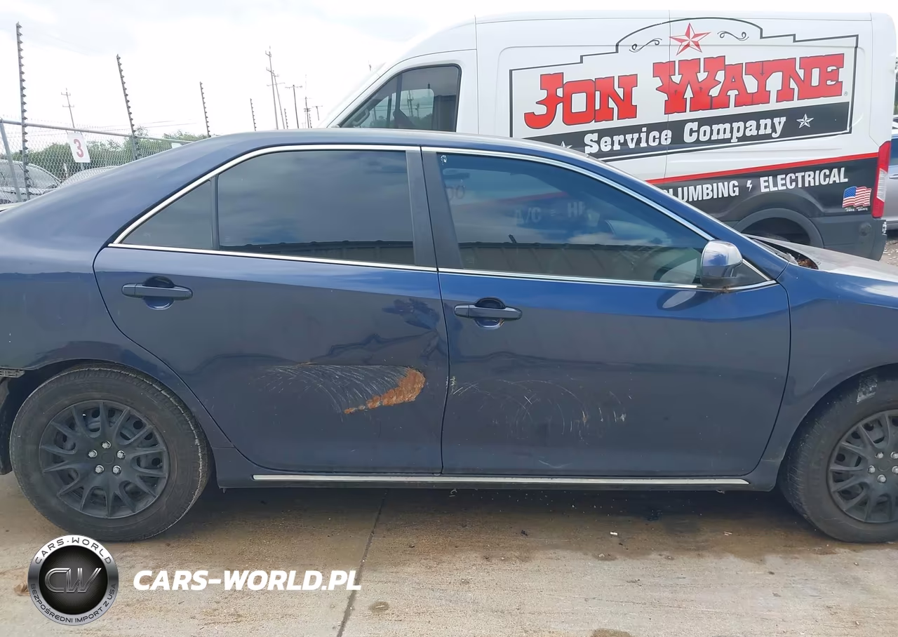 2014 Toyota Camry Le VIN:4T4BF1FK1ER386922 - 13