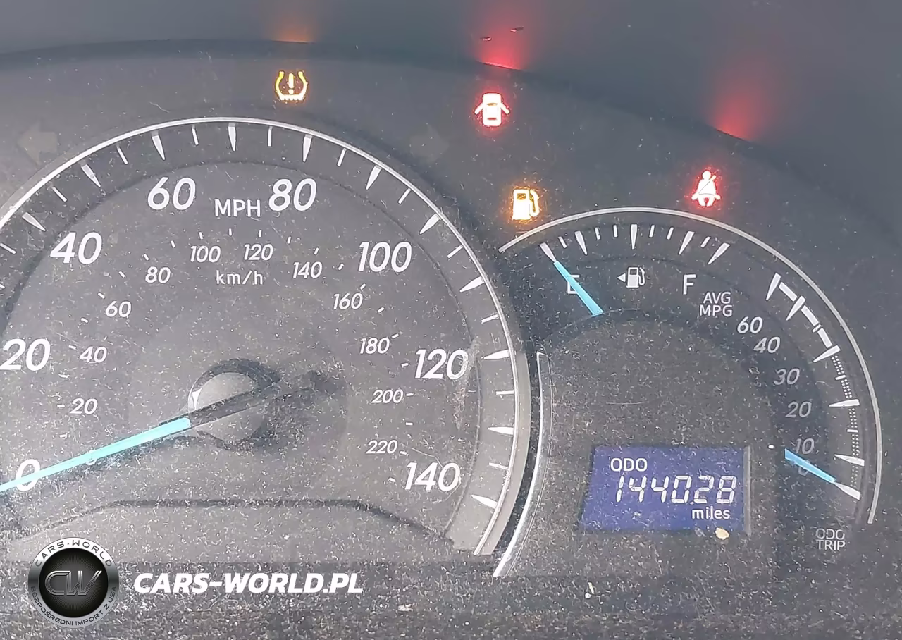 2014 Toyota Camry Le VIN:4T4BF1FK1ER386922 - 15