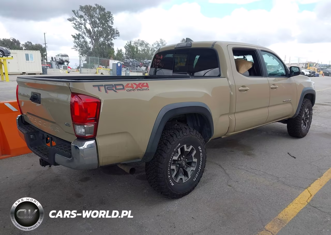2017 Toyota Tacoma Trd Off Road VIN:3TMDZ5BN3HM013119 - 4