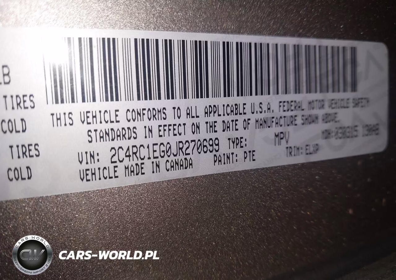 2018 Chrysler Pacifica Touring L Plus VIN:2C4RC1EG0JR270699 - 9
