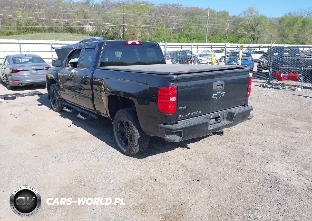 2017 Chevrolet Silverado 1500 2Lt VIN:1GCVKREC0HZ279545 - 3