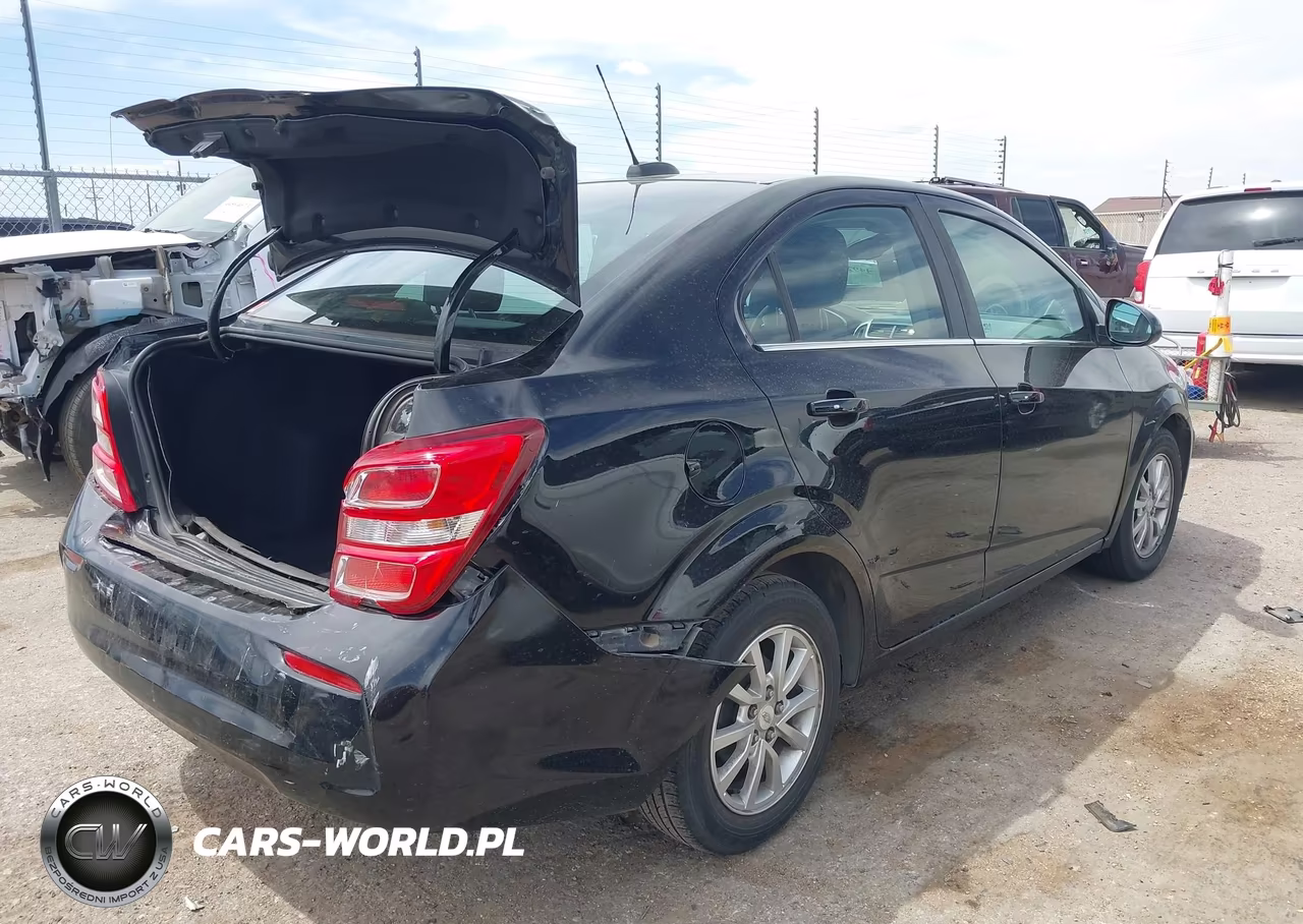 2018 Chevrolet Sonic Lt Auto VIN:1G1JD5SH3J4125747 - 4