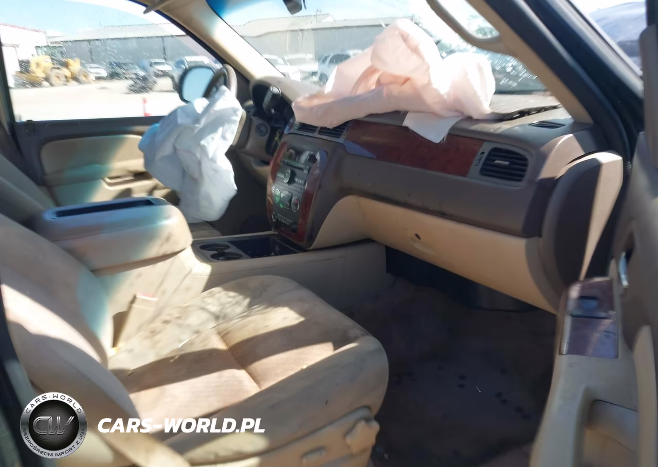 2010 Chevrolet Tahoe Ls VIN:1GNUCAE04AR291789 - 5