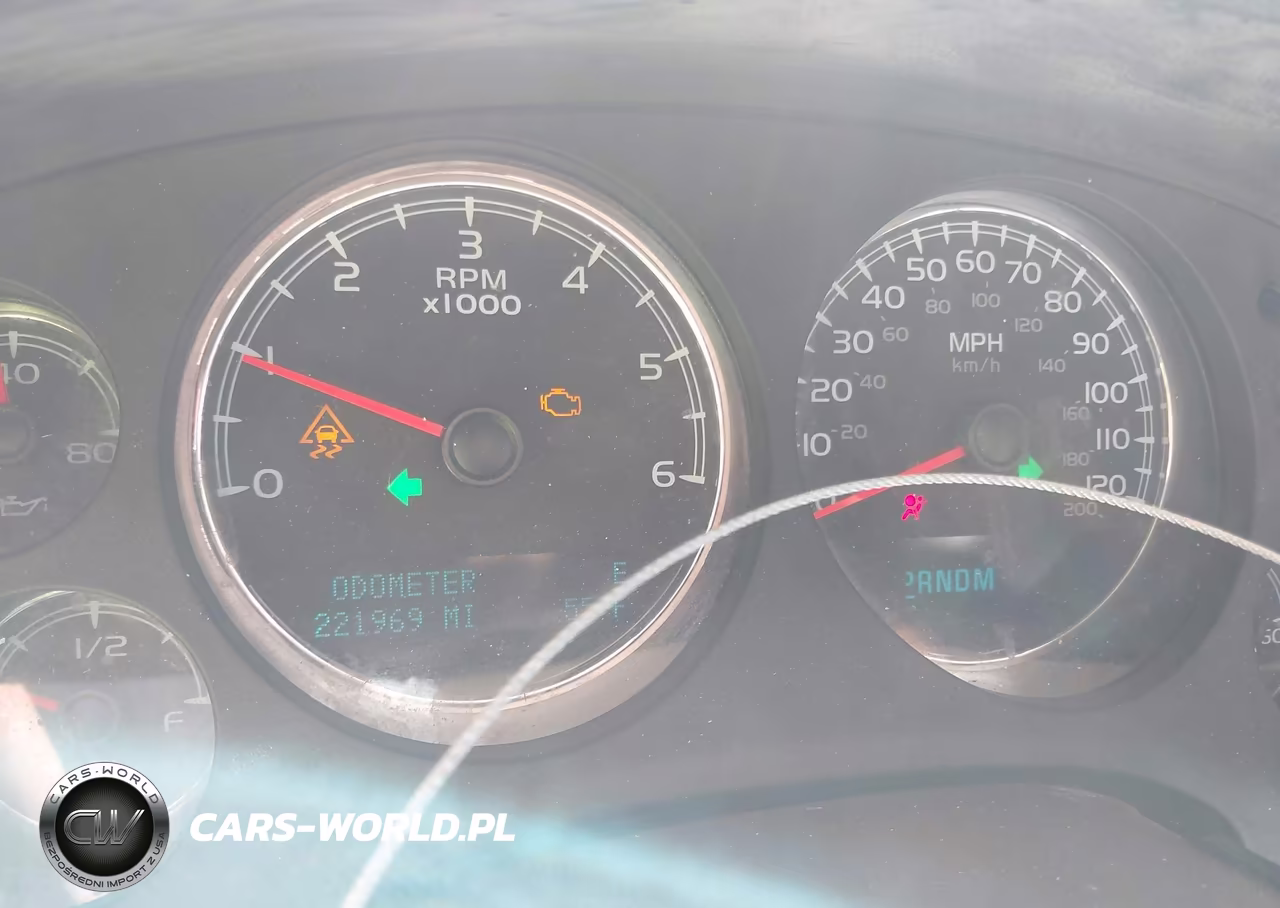 2010 Chevrolet Tahoe Ls VIN:1GNUCAE04AR291789 - 7