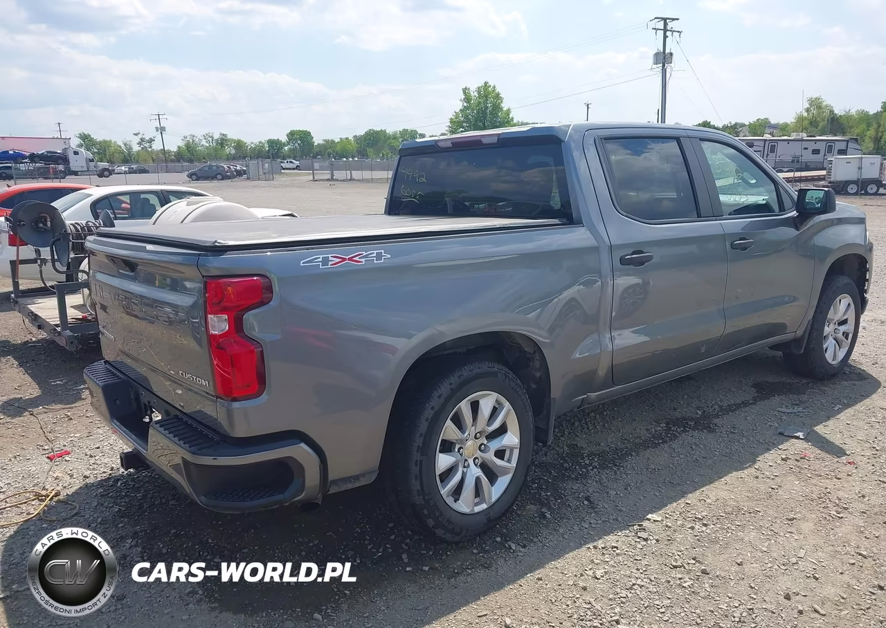 2020 Chevrolet Silverado 1500 4Wd Short Bed Custom VIN:1GCPYBEK2LZ135283 - 4