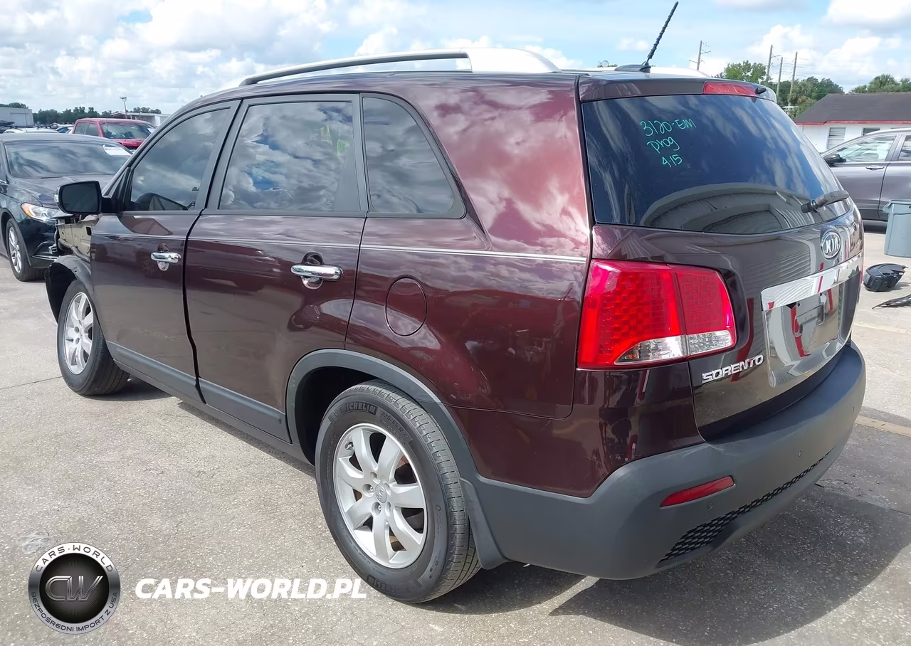 2013 Kia Sorento Lx VIN:5XYKT3A60DG401276 - 3