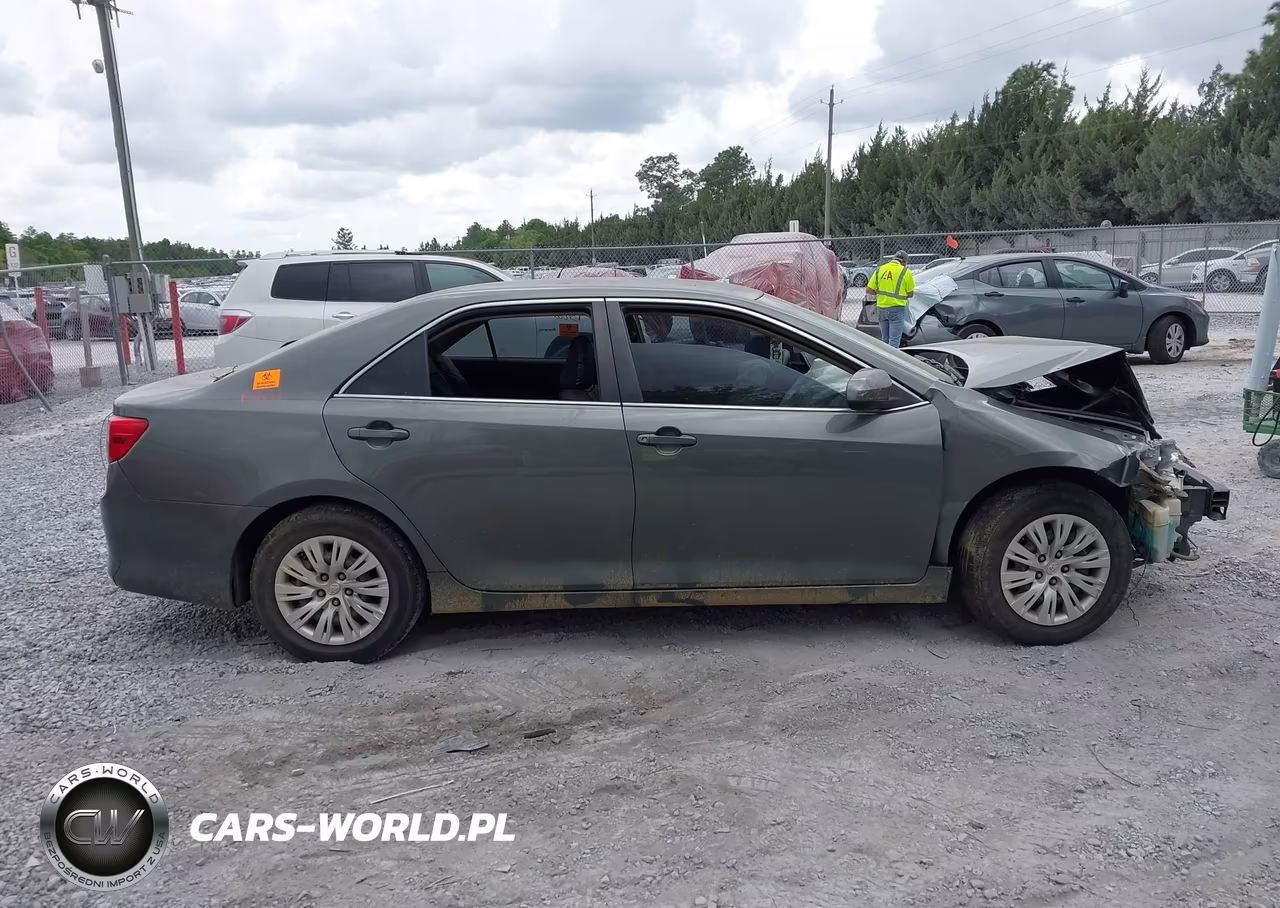 2014 Toyota Camry L VIN:4T1BF1FK1EU871068 - 12