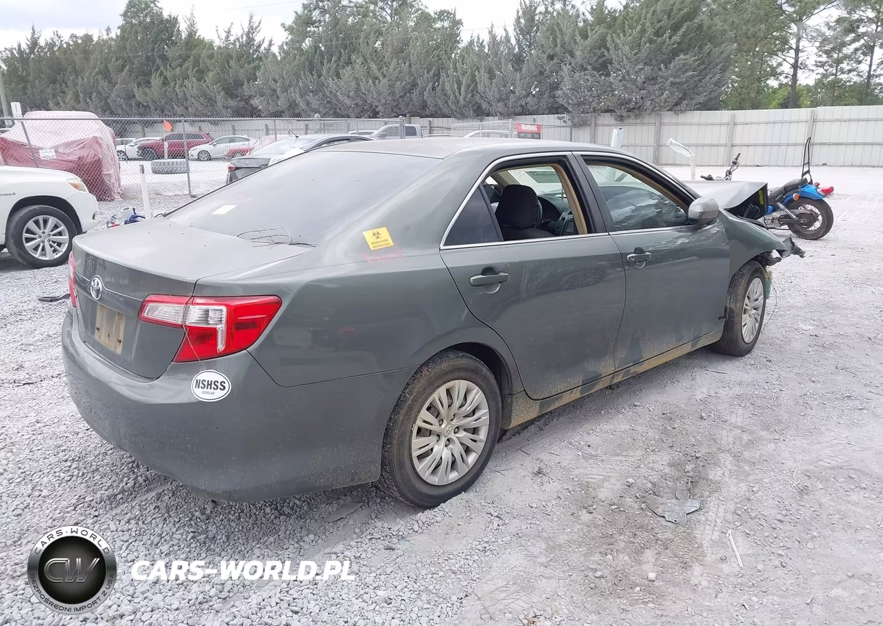 2014 Toyota Camry L VIN:4T1BF1FK1EU871068 - 4