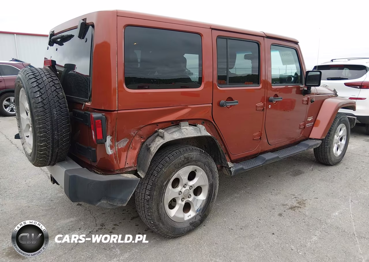 2014 Jeep Wrangler Unlimited Sahara VIN:1C4BJWEGXEL191978 - 4