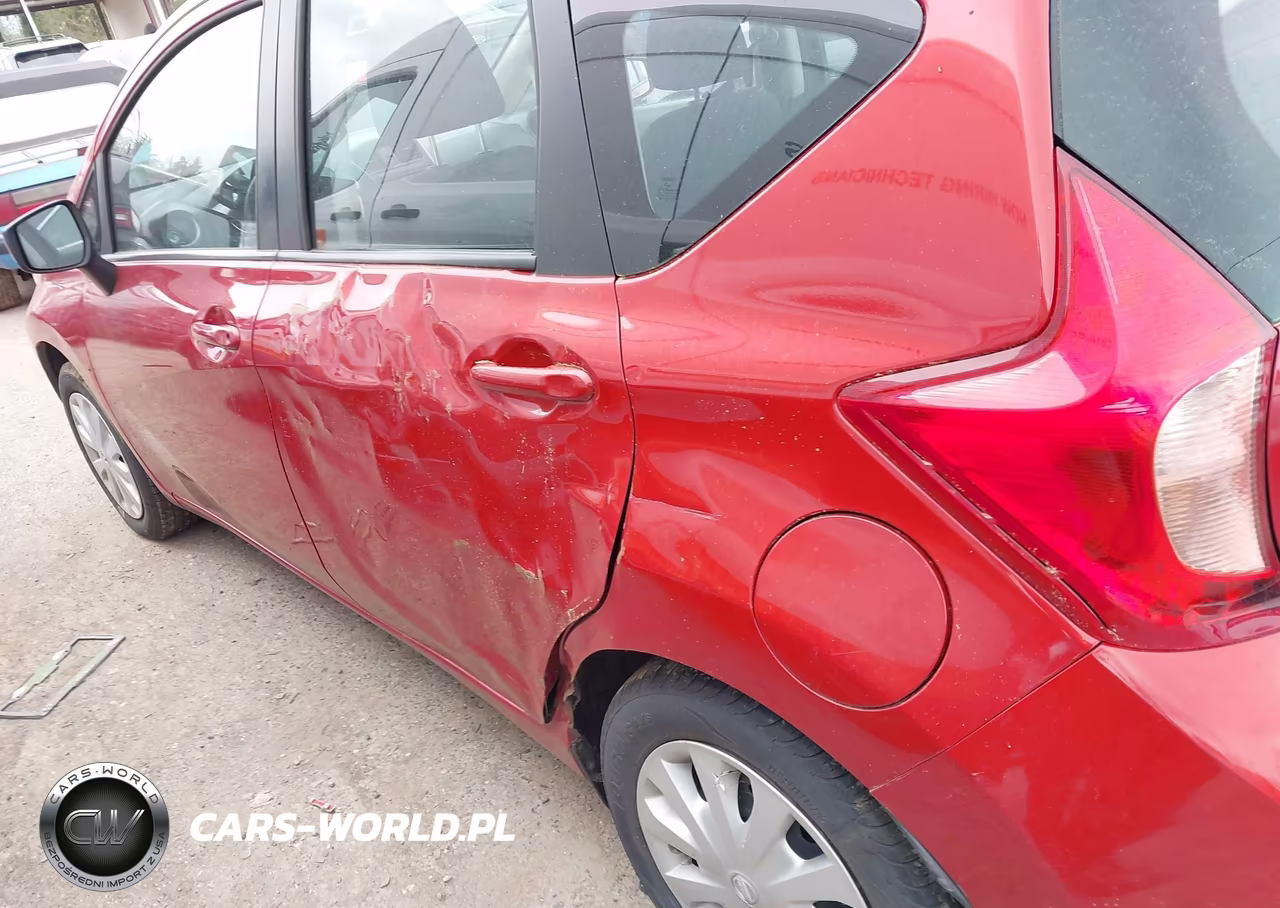2015 Nissan Versa Note S Plus VIN:3N1CE2CP3FL438478 - 15