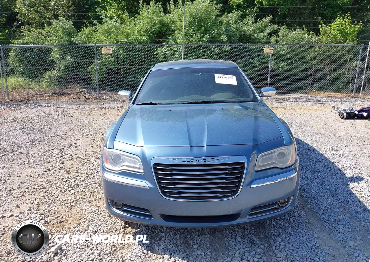 2011 Chrysler 300 Limited VIN:2C3CA5CG5BH592000 - 12
