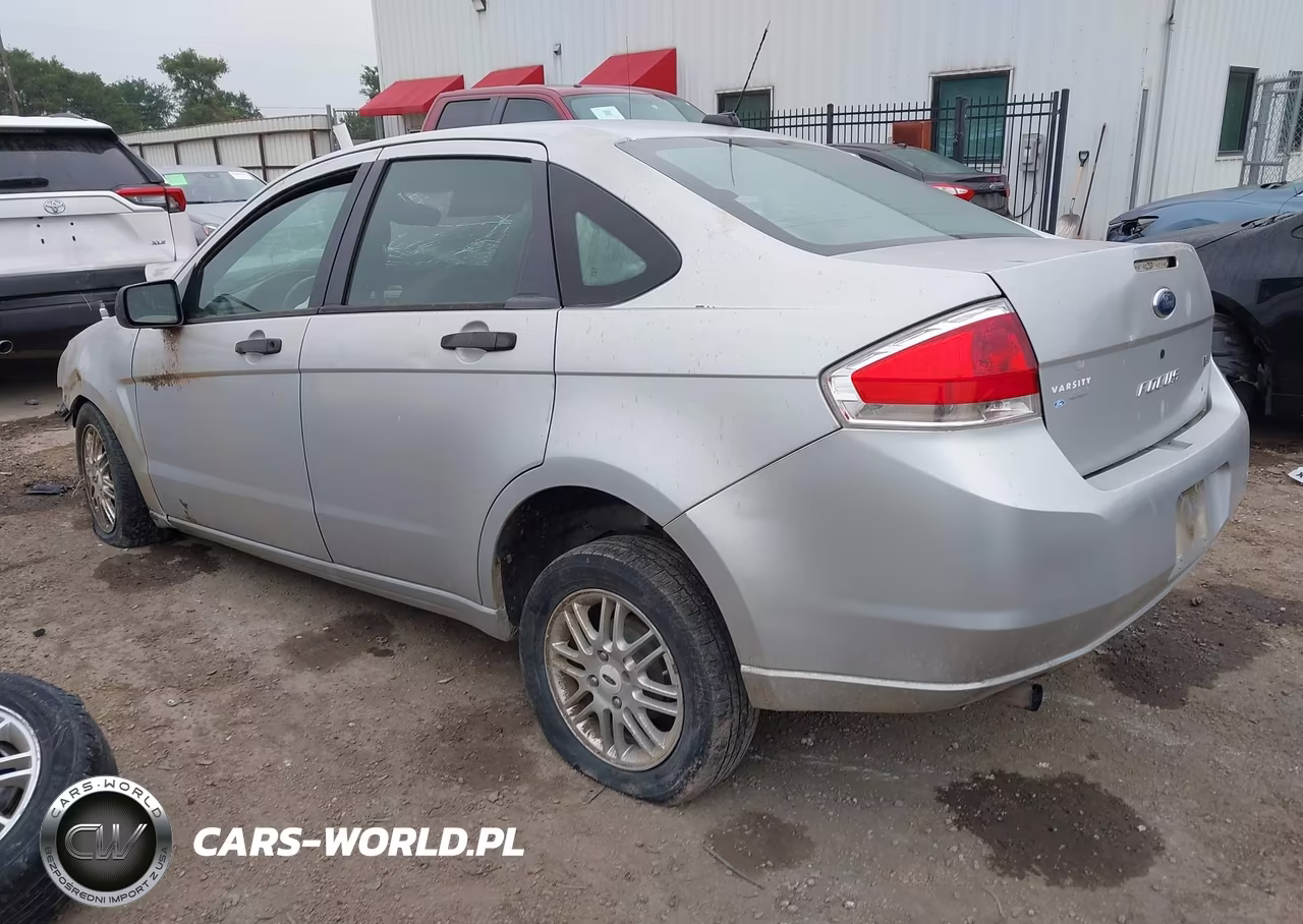 2009 Ford Focus Se VIN:1FAHP35N19W201815 - 3