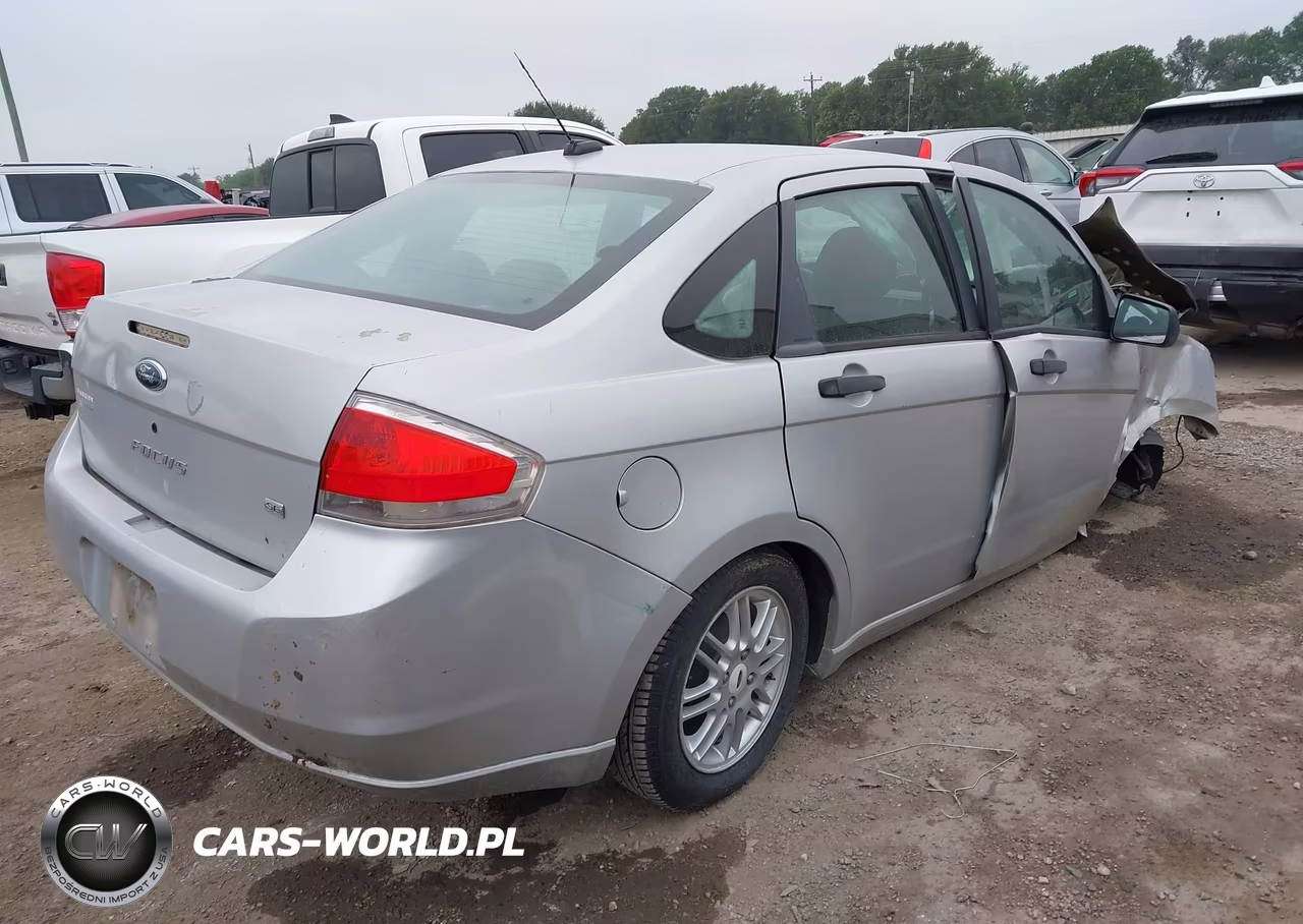 2009 Ford Focus Se VIN:1FAHP35N19W201815 - 4