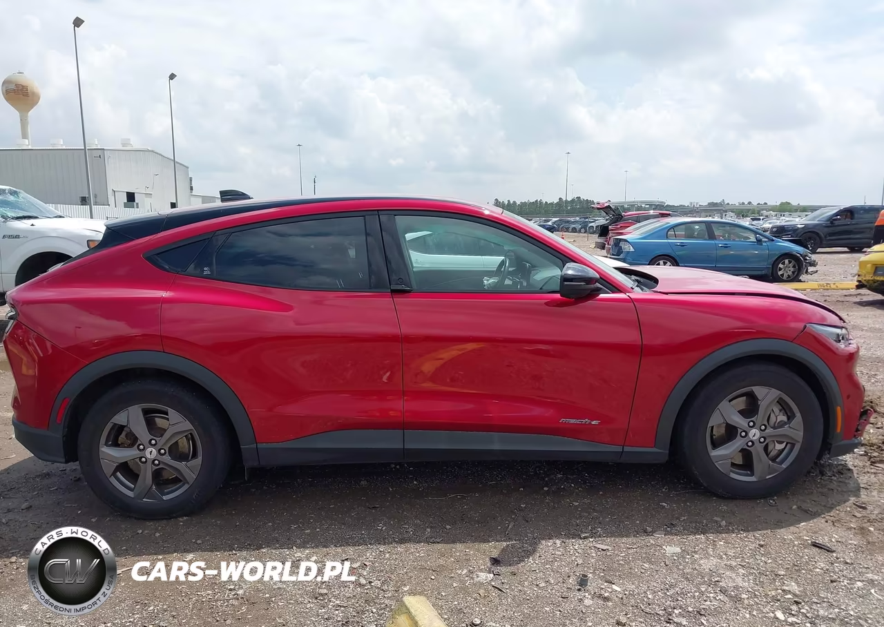 2023 Ford Mustang Mach-E Select VIN:3FMTK1RM3PMA41647 - 13
