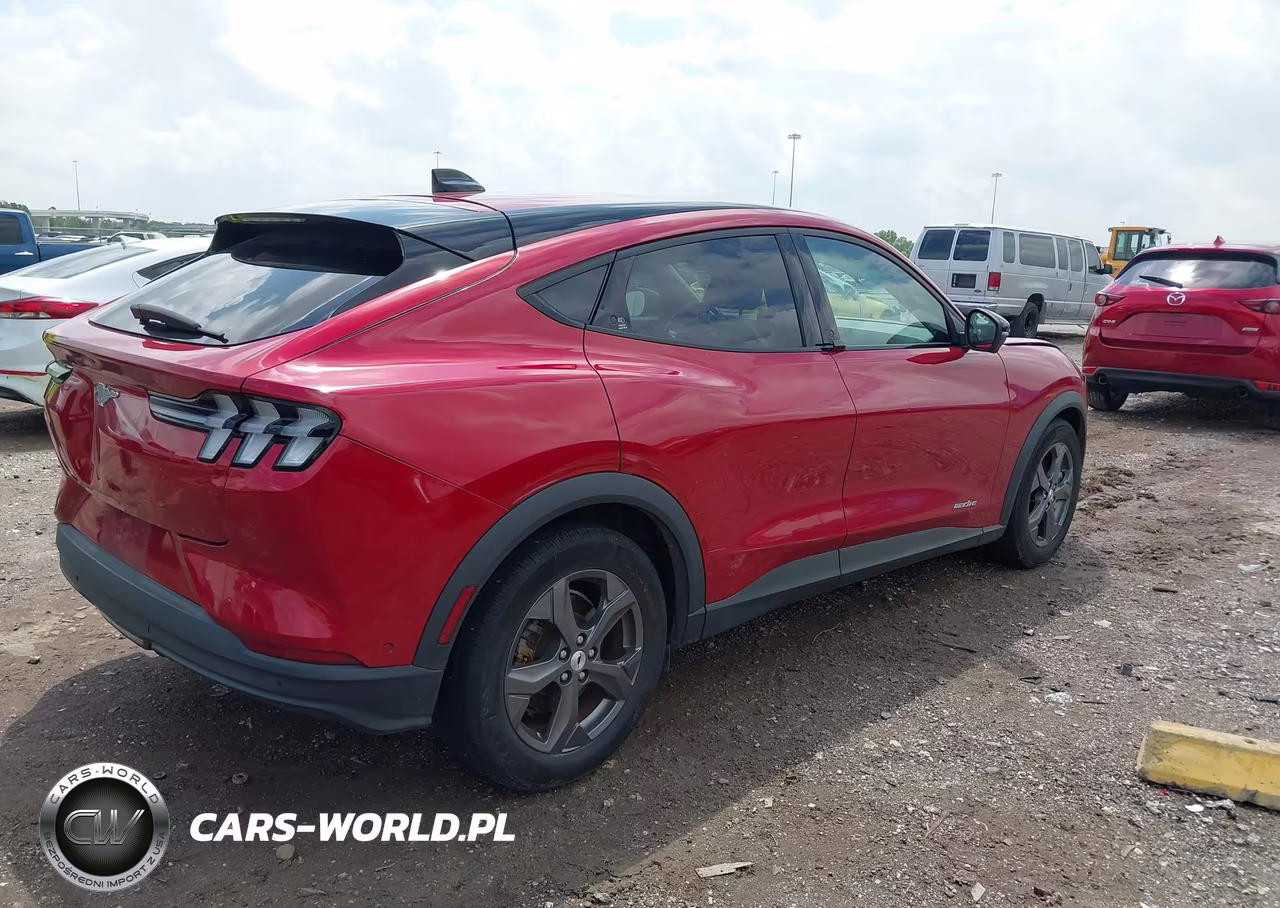 2023 Ford Mustang Mach-E Select VIN:3FMTK1RM3PMA41647 - 4