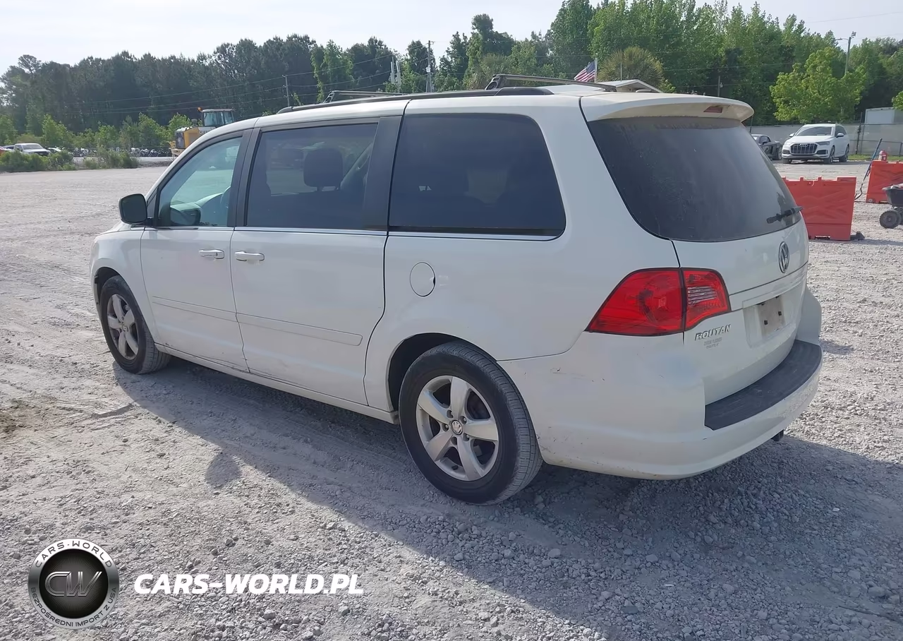 2011 Volkswagen Routan Se VIN:2V4RW3DG3BR626137 - 3
