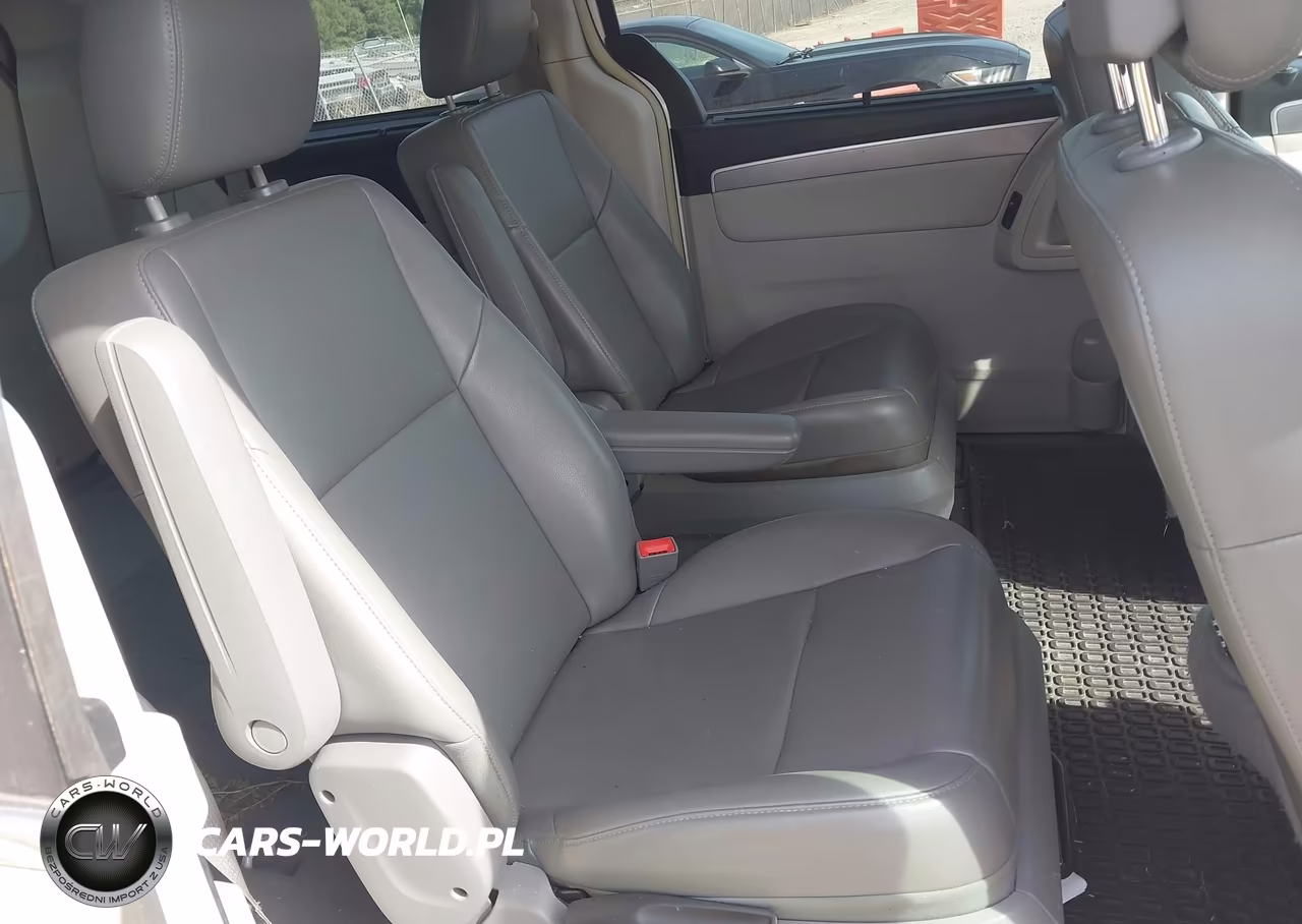 2011 Volkswagen Routan Se VIN:2V4RW3DG3BR626137 - 8