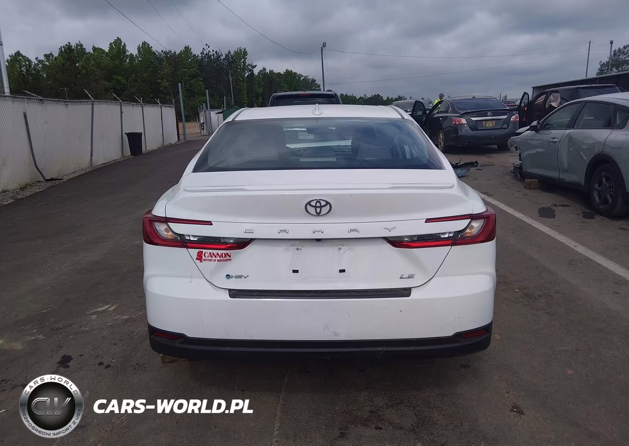 2026 Toyota Camry Le VIN:4T1DAACK9TU258012 - 17