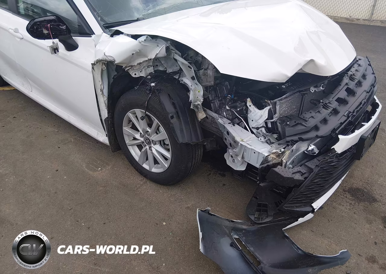 2026 Toyota Camry Le VIN:4T1DAACK9TU258012 - 6