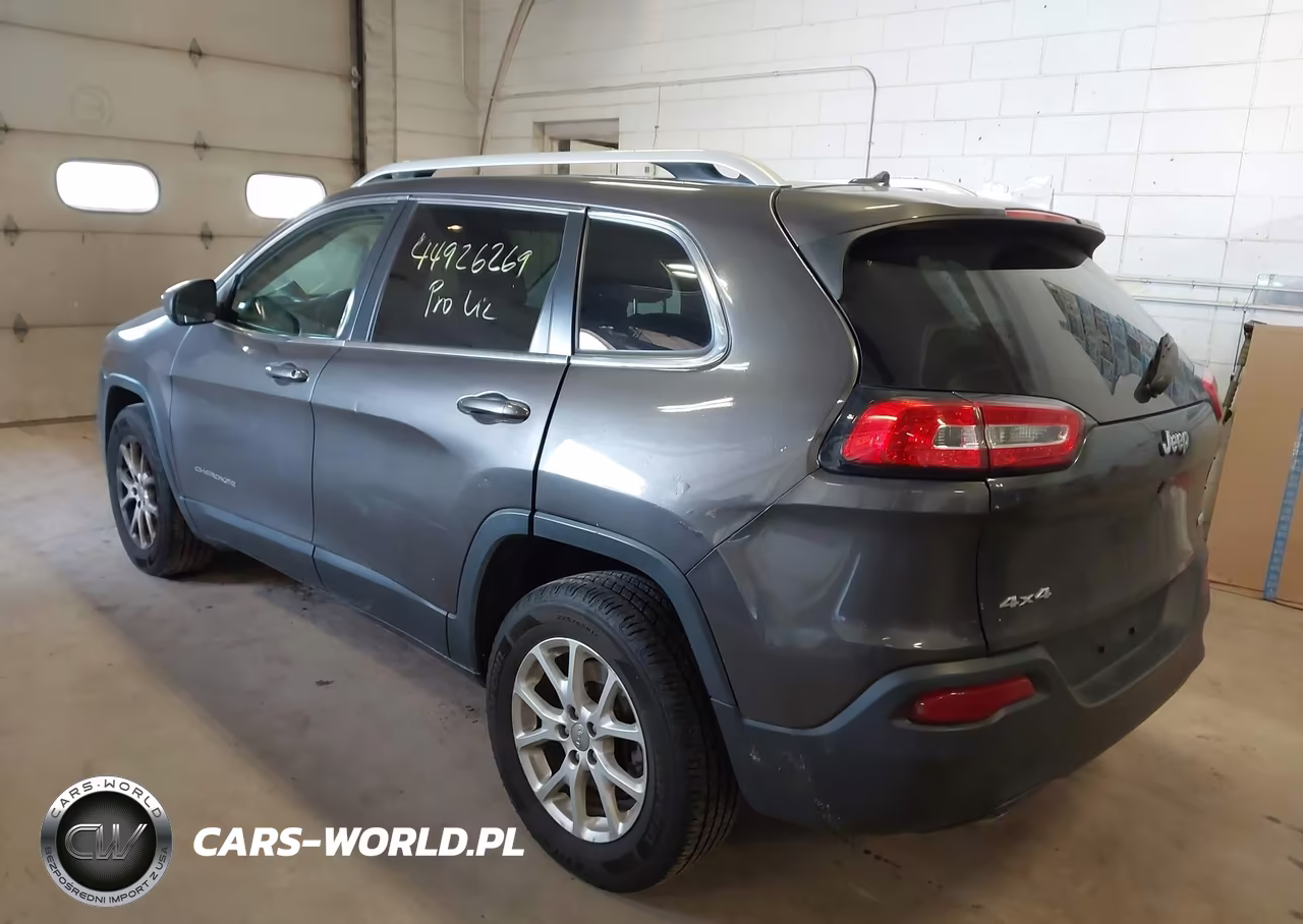 2014 Jeep Cherokee Latitude VIN:1C4PJMCS8EW226372 - 3