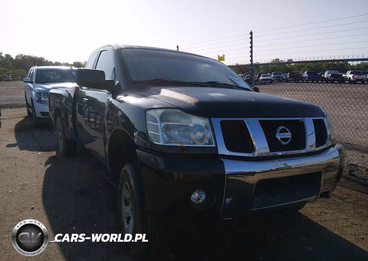 2004 Nissan Titan Xe