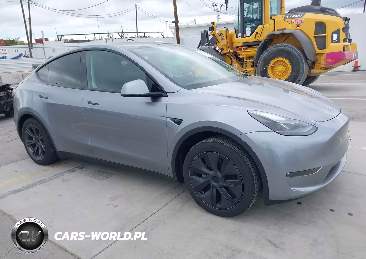 2024 Tesla Model Y Long Range Dual Motor All-Wheel Drive – zdjęcie 1 z 19