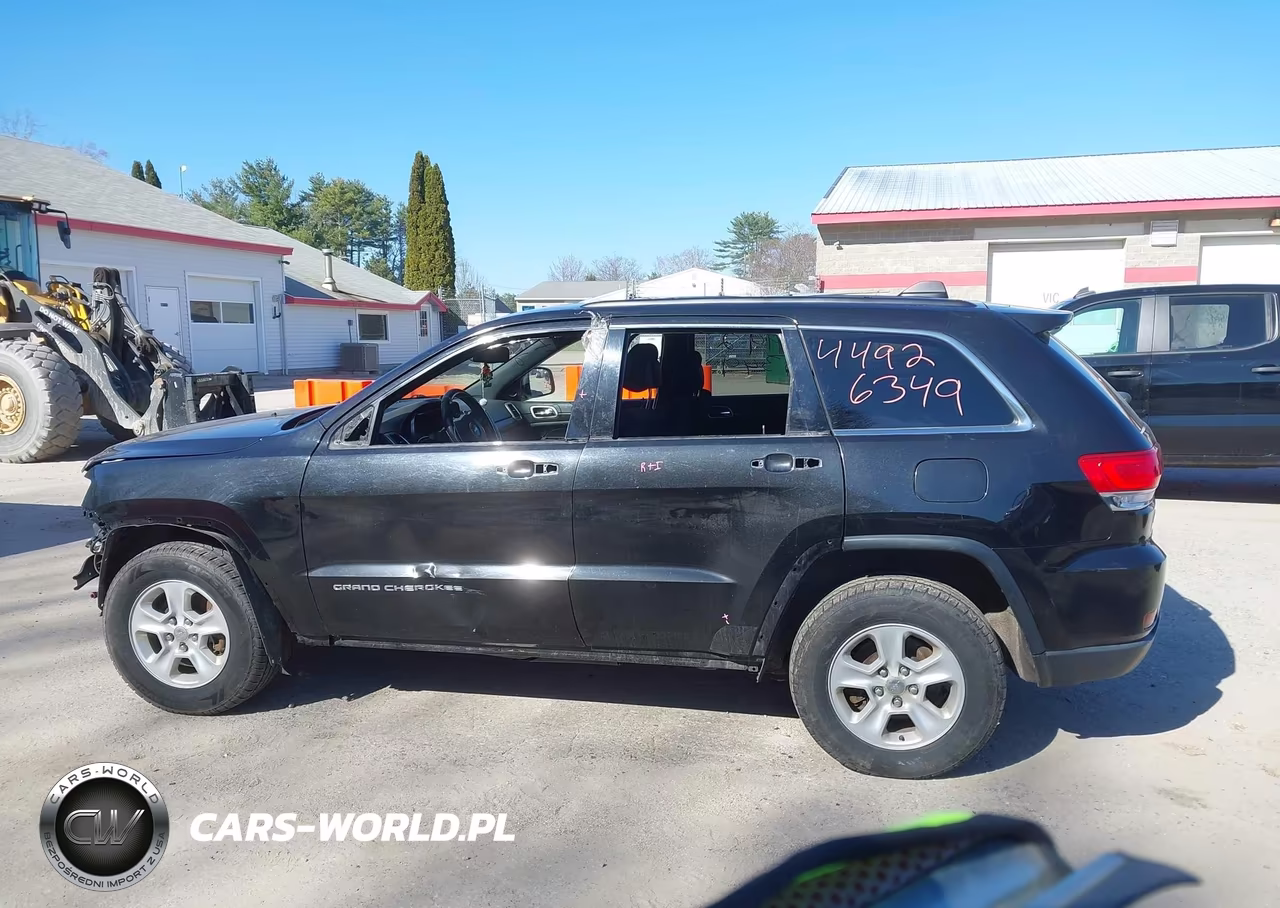 2014 Jeep Grand Cherokee Laredo VIN:1C4RJFAG5EC392563 - 15
