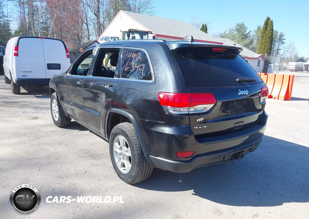 2014 Jeep Grand Cherokee Laredo VIN:1C4RJFAG5EC392563 - 3