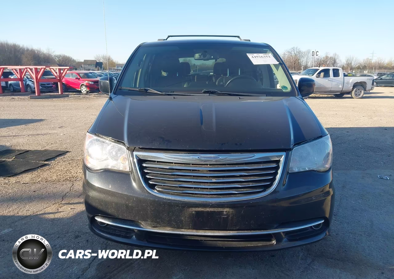 2015 Chrysler Town & Country Touring VIN:2C4RC1BG0FR694301 - 12