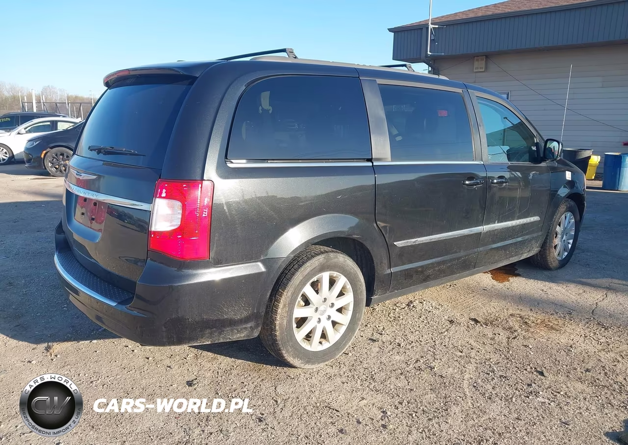 2015 Chrysler Town & Country Touring VIN:2C4RC1BG0FR694301 - 4