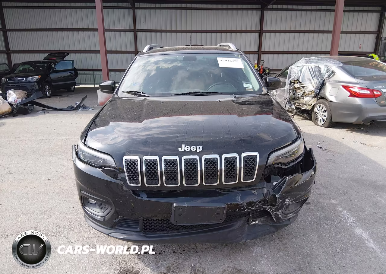 2019 Jeep Cherokee Latitude 4X4 VIN:1C4PJMCB5KD369013 - 12