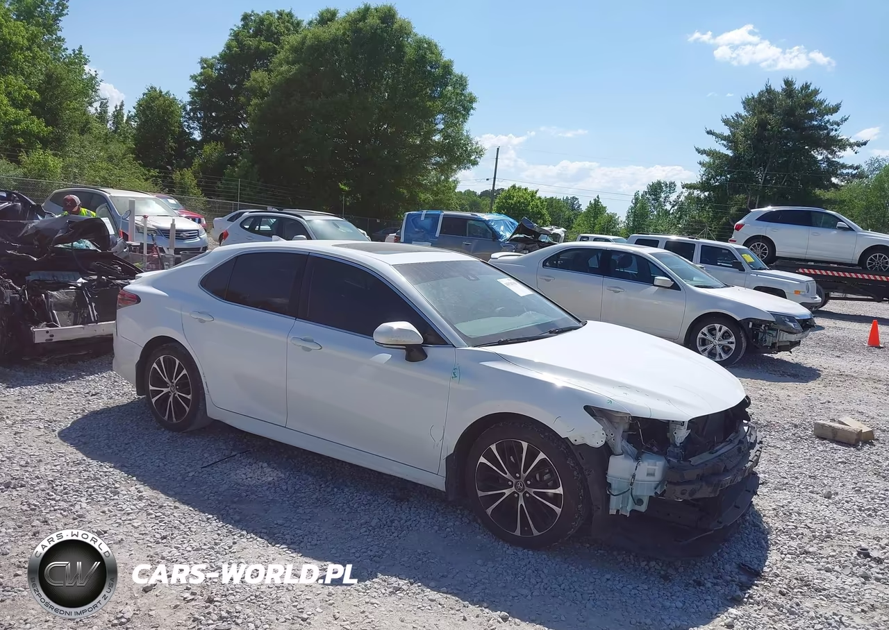2018 Toyota Camry Se – zdjęcie 1 z 16