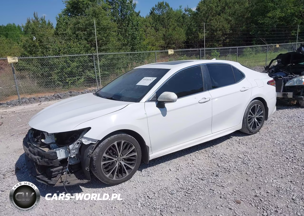 2018 Toyota Camry Se VIN:4T1B11HK7JU081330 - 2