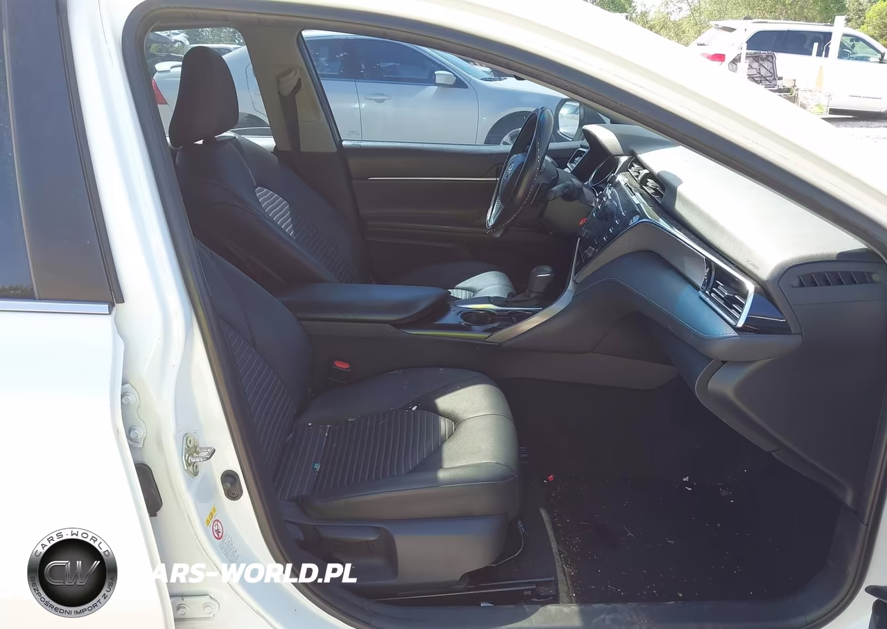 2018 Toyota Camry Se VIN:4T1B11HK7JU081330 - 5
