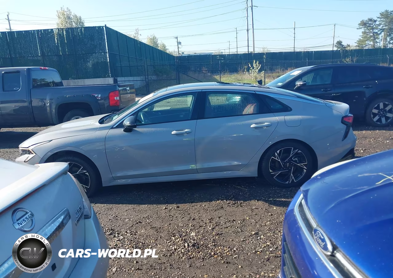 2025 Kia K5 Gt-Line VIN:KNAG64J77S5394700 - 14