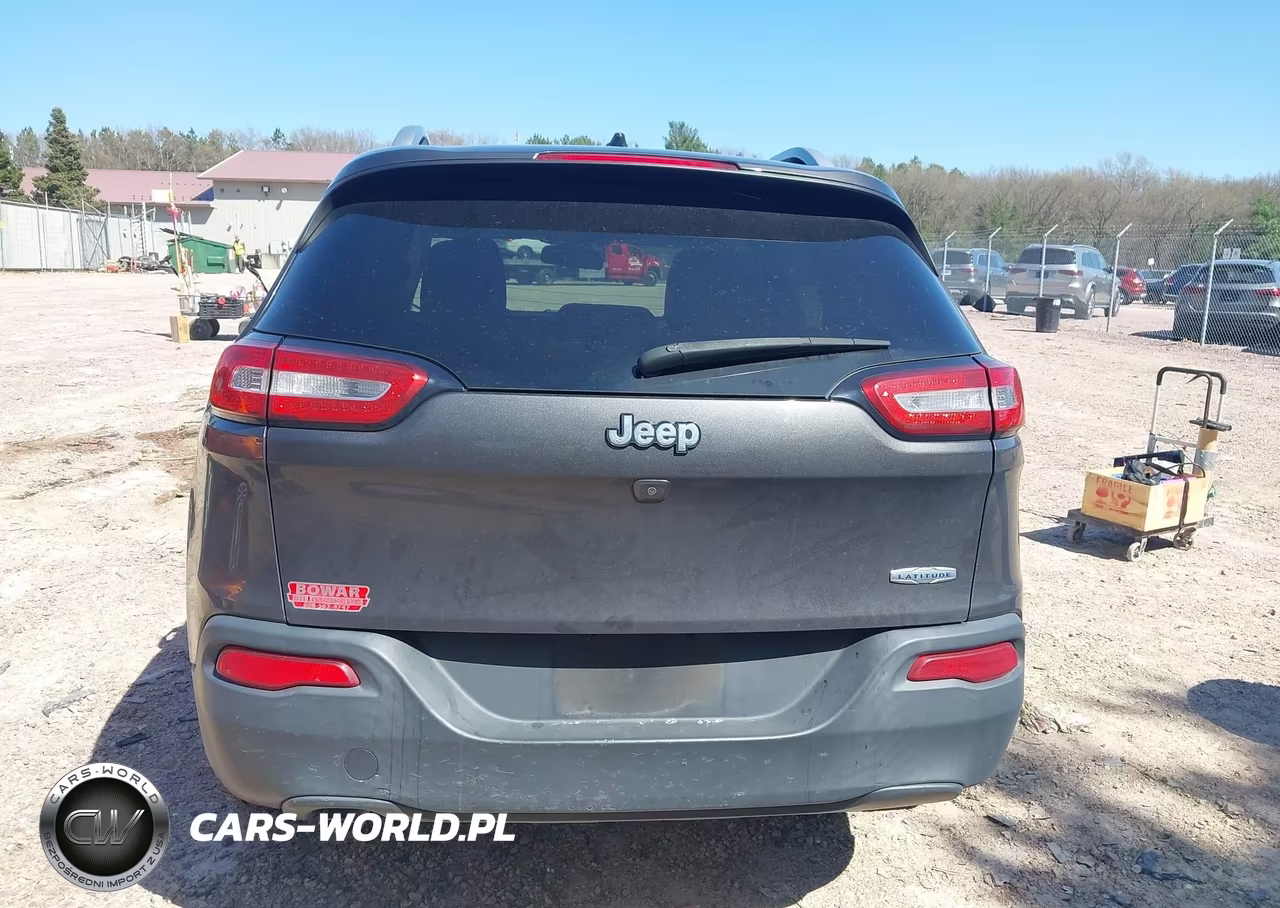 2016 Jeep Cherokee Latitude VIN:1C4PJLCB0GW216397 - 16